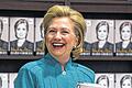 Selbstbewusst: Hillary Clinton stellt ihre Autobiografie vor.