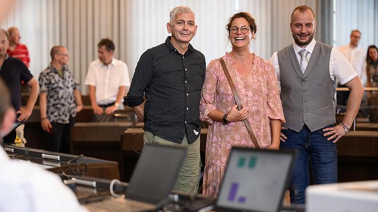 Sie sind die Gewinner des vergangenen Sonntags: Hans Stascheck (v. l.), Jasmin Puhl-Brandt und Florian Wilbald vom Bürgerbegehren 'Kostenfreies Parken auf der Talavera'.&nbsp;