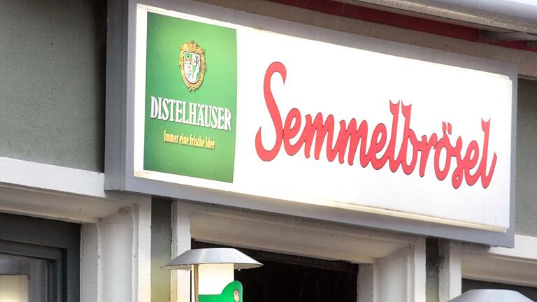 Zufällig in der Würzburger Semmelstraße: die Gaststätte Semmelbrösel. Zufällig in der Würzburger Semmelstraße: die Gaststätte Semmelbrösel.