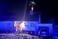 Bis zu zwei Meter hohe Flammen schlugen in der Neujahrsnacht aus dem Kamin eines Wohnhauses in Herlheim in der Großgemeinde Kolitzheim. Rund 50 Feuerwehrleute von mehreren Wehren aus dem südlichen Landkreis Schweinfurt waren im Einsatz und hatten den Brand schnell unter Kontrolle.