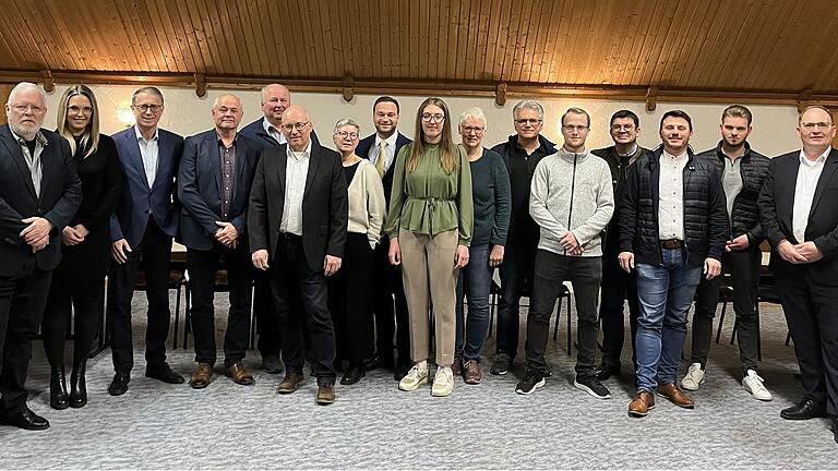 Die Kandidatinnen und Kandidaten der Weikersheimer CDU. Es fehlen: Lukas Schäfer, Heike Treml, Oliver Grosch und Nikolai Bach.&nbsp;