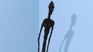 Giacometti-Fälschungen       -  Nicht echt: Gefälschte Skulpturen des Schweizer Künstlers Alberto Giacometti.