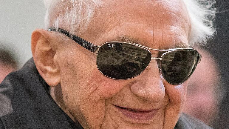 Georg Ratzinger wird 95 - Papst-Bruder Georg Ratzingerwurde diese Woche 95 Jahre alt. Georg Ratzinger wird 95 - Papst-Bruder Georg Ratzingerwurde diese Woche 95 Jahre alt.