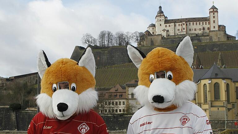 Zwei Füchse für die 3. Liga. Die Maskottchen gehörten zur Kampagne der Würzburger Kickers. Zwei Füchse für die 3. Liga. Die Maskottchen gehörten zur Kampagne der Würzburger Kickers.