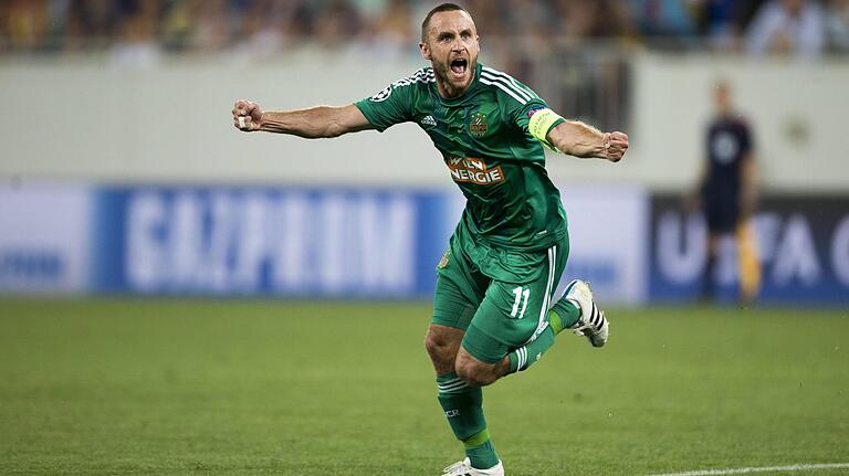 Ex-Profi Steffen Hofmann, hier im Trikot von Rapid Wien, würde sich über einen deutschen EM-Triumph freuen. Ex-Profi Steffen Hofmann, hier im Trikot von Rapid Wien, würde sich über einen deutschen EM-Triumph freuen.