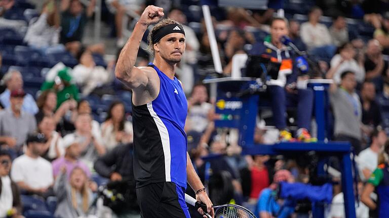 ATP-Tour - US Open       -  Alexander Zverev bejubelt den Achtelfinaleinzug bei den US Open.