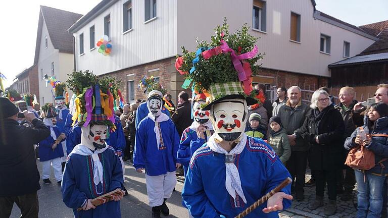 Immer auf der Suche nach einem Opfer, dem sie einen Schlag verpassen können, sind die Weisbacher Jüde. Foto: Marion Eckert - Immer auf der Suche nach einem Opfer, dem sie einen Schlag verpassen können, sind die Weisbacher Jüde. Foto: Marion Eckert Immer auf der Suche nach einem Opfer, dem sie einen Schlag verpassen können, sind die Weisbacher Jüde. Foto: Marion Eckert - Immer auf der Suche nach einem Opfer, dem sie einen Schlag verpassen können, sind die Weisbacher Jüde. Foto: Marion Eckert