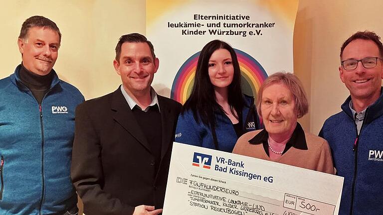 Einen Spendenscheck übergab die PWG Bad Brückenau an die Elterninitiative leukämie- und tumorkranker Kinder Würzburg e.V.: (von links) Robert Eder, Dirk Stumpe, Laureen Steinmetz, Monika Demmich und Jürgen Lang. Foto: Heike Lang - Einen Spendenscheck übergab die PWG Bad Brückenau an die Elterninitiative leukämie- und tumorkranker Kinder Würzburg e.V.: (von links) Robert Eder, Dirk Stumpe, Laureen Steinmetz, Monika Demmich und Jürgen Lang. Foto: Heike Lang Einen Spendenscheck übergab die PWG Bad Brückenau an die Elterninitiative leukämie- und tumorkranker Kinder Würzburg e.V.: (von links) Robert Eder, Dirk Stumpe, Laureen Steinmetz, Monika Demmich und Jürgen Lang. Foto: Heike Lang - Einen Spendenscheck übergab die PWG Bad Brückenau an die Elterninitiative leukämie- und tumorkranker Kinder Würzburg e.V.: (von links) Robert Eder, Dirk Stumpe, Laureen Steinmetz, Monika Demmich und Jürgen Lang. Foto: Heike Lang