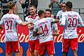 Jahn Regensburg - FC Schalke 04       -  Die Freude war groß nach dem Regensburger 1:0 durch Christian Kühlwetter.