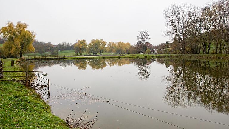 Vorbei geht's an den Fischteichen in Maidbronn. Vorbei geht's an den Fischteichen in Maidbronn.