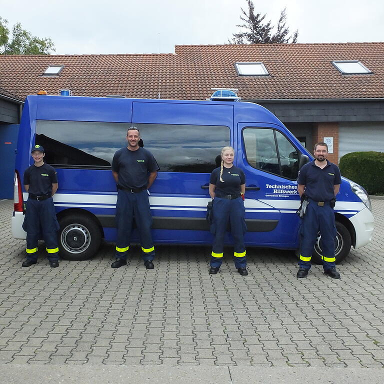 Aus Kitzingen sind die Helfer und Helferinnen (von links) Lea Meyer, Manuel Müller, Amelie Dorberth und Stephan Janz im Einsatz. Aus Kitzingen sind die Helfer und Helferinnen (von links) Lea Meyer, Manuel Müller, Amelie Dorberth und Stephan Janz im Einsatz.