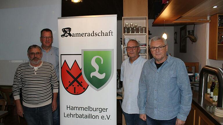 Die gewählten Vorstandsmitglieder der Kameradschaft Hammelburger Lehrbataillon: Werner Schmitt, Oliver Schmidt, Uwe Tempel, Jürgen Lasar.