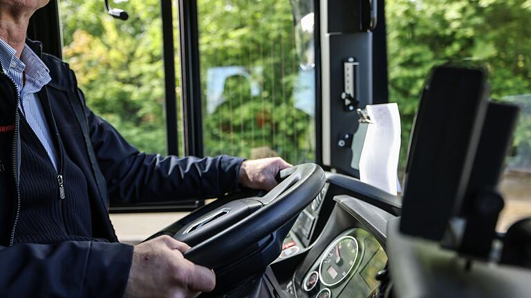 Im Öffentlichen Personennahverkehr in Main-Spessart gilt für Busfahrer das Rauchverbot auch, wenn sich gerade keine Passagiere in ihren Fahrzeugen befinden. (Symbolfoto)