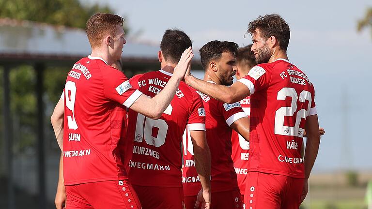 Heute im Unterfranken-Derby der Regionalliga Bayern: Würzburger Kickers gegen den TSV Aubstadt.