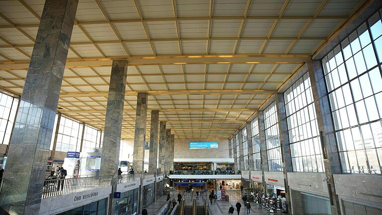 Anschlag auf Wiener Bahnhof verhindert - Der Westbahnhof ist einer der wichtigsten Verkehrsknotenpunkte Wiens. Anschlag auf Wiener Bahnhof verhindert - Der Westbahnhof ist einer der wichtigsten Verkehrsknotenpunkte Wiens.