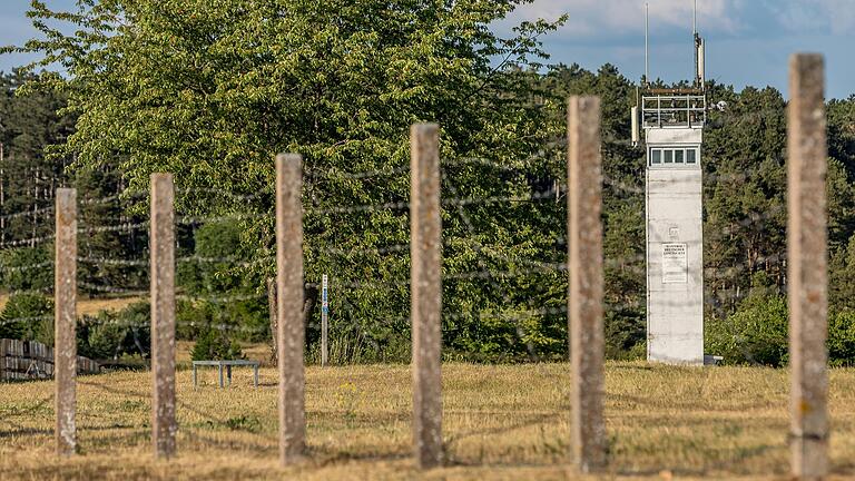An der Mahn- und Gedenkstätte Point Alpha wird die Entwicklung der Befestigungen an der ehemaligen innerdeutschen Grenze demonstriert. An der Mahn- und Gedenkstätte Point Alpha wird die Entwicklung der Befestigungen an der ehemaligen innerdeutschen Grenze demonstriert.