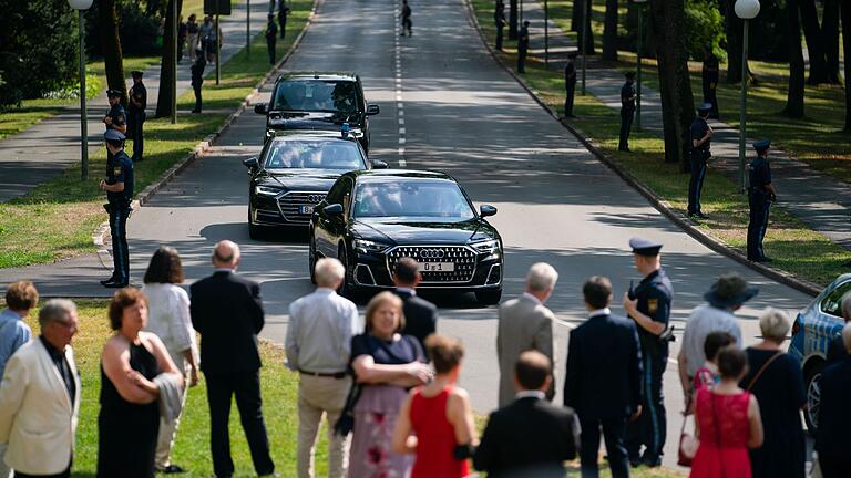 Bundespräsident besucht die Bayreuther Festspiele       -  Der Dresscode ist nicht so streng wie er mal war.