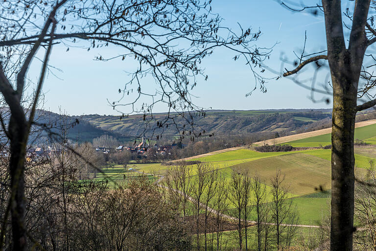 Die abwechslungsreich Tour bietet malerische Ausblicke. Die abwechslungsreich Tour bietet malerische Ausblicke.