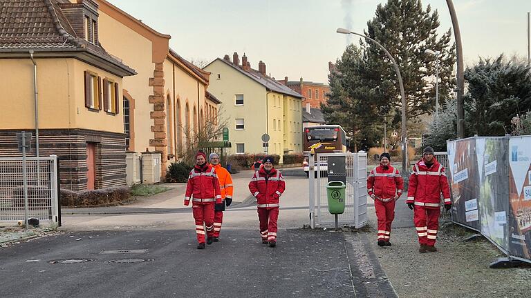 Zum 50. Mal jährte sich das Adventsschwimmen in der Saale.       -  Zum 50. Mal jährte sich das Adventsschwimmen in der Saale.
