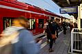 Im August 2024 soll eine 30-Jährige am Hauptbahnhof in Schweinfurt rassistische Beleidigungen gebrüllt und einen Polizisten angegriffen haben. Jetzt stand sie unter anderem wegen Volksverhetzung vor Gericht (Symbolbild).