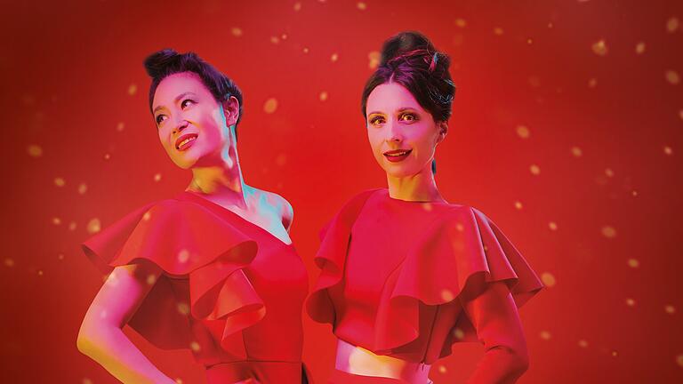 Winterzauber bad Kissingen - Die beiden „Queenz of Piano“ verzaubern mit „Winter Nights“ und lassen Pop- und Klassik-Hits auf neue Art erklingen. Winterzauber bad Kissingen - Die beiden „Queenz of Piano“ verzaubern mit „Winter Nights“ und lassen Pop- und Klassik-Hits auf neue Art erklingen.