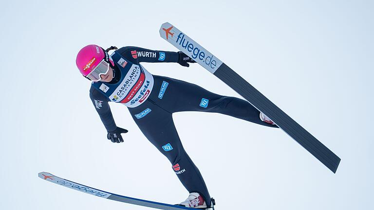 Ski nordisch/Kombination: Weltcup - Nathalie Armbruster sichert sich den nächsten Sieg. Ski nordisch/Kombination: Weltcup - Nathalie Armbruster sichert sich den nächsten Sieg.