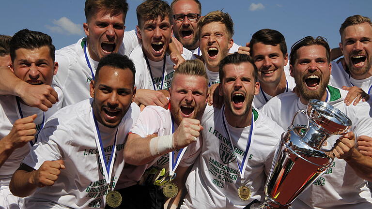 Impressionen vom 3:1-Sieg des FC 05 Schweinfurt im Toto-Pokal-Finale in Bayreuth.