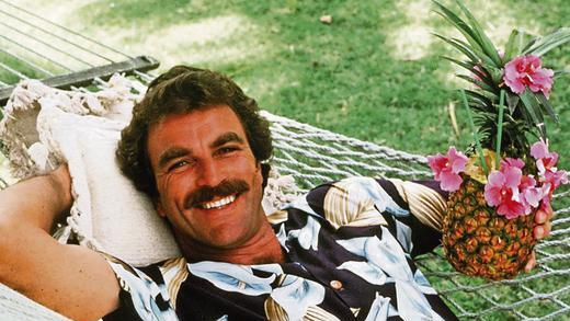 Entspannt, neugierig und vielleicht doch nicht ganz so naiv: Tom Selleck als Privatdetektiv Thomas Magnum.