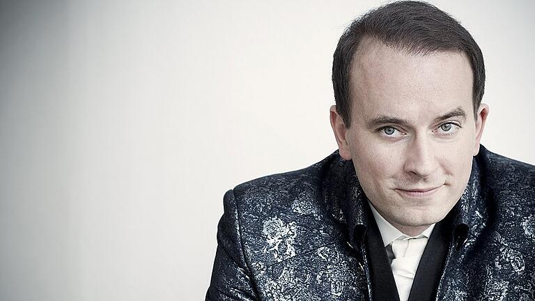 Tenor mit wunderbar weicher Stimme: Daniel Behle. Tenor mit wunderbar weicher Stimme: Daniel Behle.