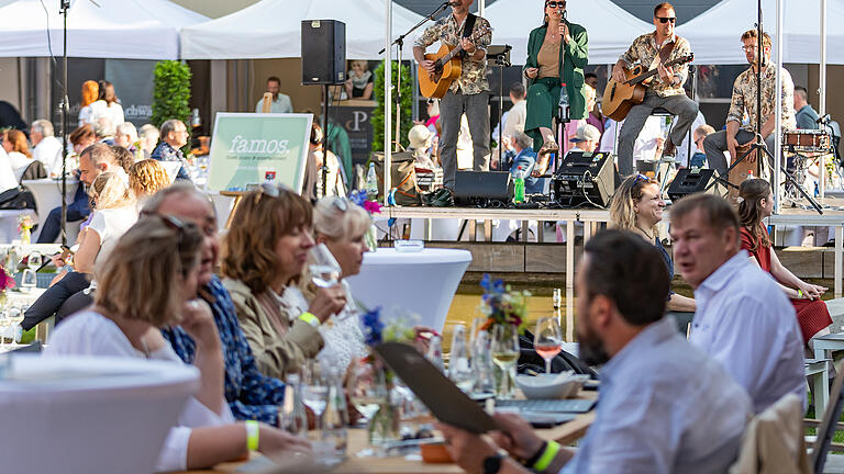 'Taste of Franken', das Highlight für Freunde regionaler Kochkunst und erlesener Weine. Das Genuss Open Air am Freitag 26.05.23 im wunderschönen Gut Wöllried war mit zahlreichen Gästen ausverkauft.