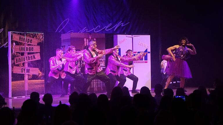 Phantastsiche tantshows präsentierten die Turedancer aus Zellingen beim 15. Dancefestival in Birkenfeld