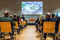 Klimaschutz ist eine globale Aufgabe –&nbsp;welche Rolle kann dabei Deutschland spielen, welche Mainfranken? Beim 40. Forum für Zukunftsfragen im Konferenzzentrum auf der Maininsel wurde darüber gesprochen. Im Bild: Klimaforscher Stefan Rahmstorf (vorne) bei seinem Vortrag.