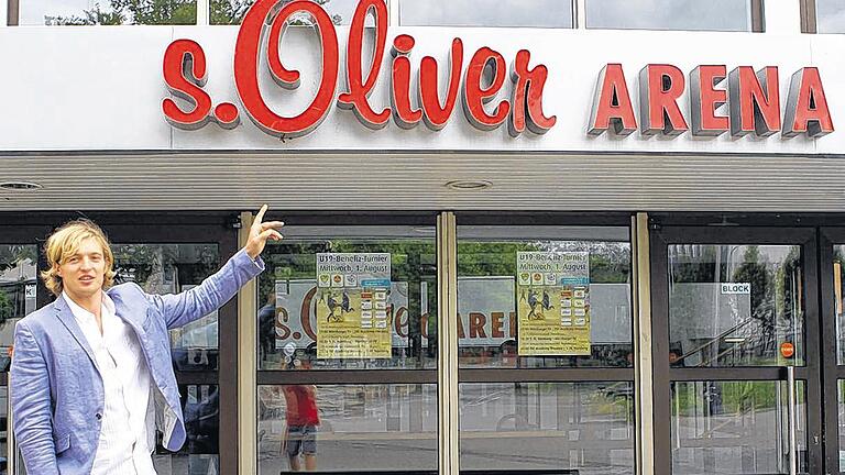 Er will die s. Oliver Arena zum Drittliga-Auftakt mit Handball-Fans füllen: Rimpars spielender Geschäftsführer Daniel Sauer.