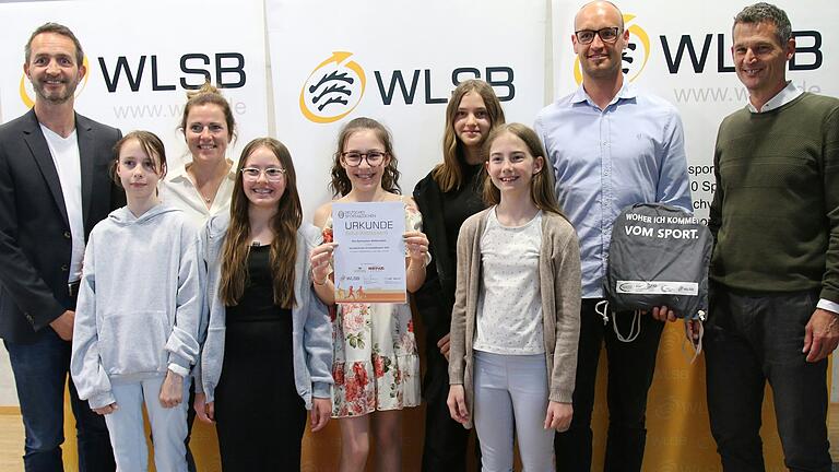 Die Delegation des Gymnasiums Weikersheim bei der Preisverleihung des WLSB.