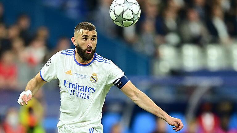 Real-Madrid-Star Karim Benzema wurde in einem Ferrari mit MSP-Kennzeichen in Madrid gesehen. Das sorgt für Wirbel im Internet. Real-Madrid-Star Karim Benzema wurde in einem Ferrari mit MSP-Kennzeichen in Madrid gesehen. Das sorgt für Wirbel im Internet.