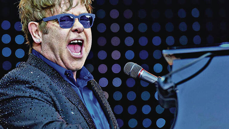 Deutlich druckvoller als gewohnt: Elton John zeigte sich am Samstagabend in bester Laune und bot &ndash; mit dem &bdquo;Z&ldquo; am Frack &ndash; einen überraschend starken Auftritt.