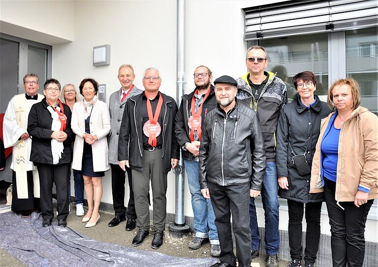 Die Gäste beid er Einweihungsfeier des Neubaus des Kindergartens Unterspießheim (von links): Thomas Amrehn, Martina Kerler, Christiane Höfer, Christine Bender, Horst Herbert, Benedikt Gerber, Dominik Weimer, Jürgen Kiesel, Richard Heinze, Elisabeth Dereser und Inge Sternecker. Die Gäste beid er Einweihungsfeier des Neubaus des Kindergartens Unterspießheim (von links): Thomas Amrehn, Martina Kerler, Christiane Höfer, Christine Bender, Horst Herbert, Benedikt Gerber, Dominik Weimer, Jürgen Kiesel, Richard Heinze, Elisabeth Dereser und Inge Sternecker.
