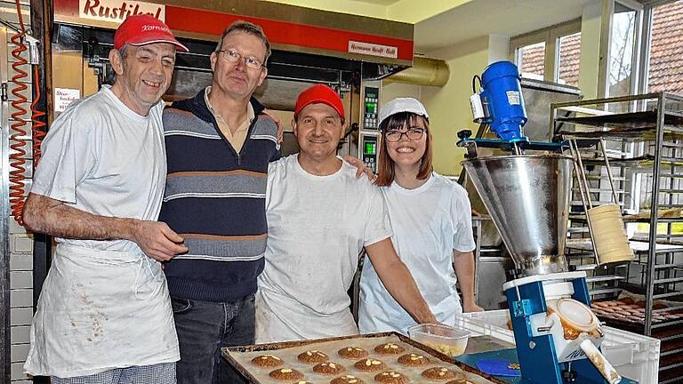 Das Bäckereiteam hatte alle Hände voll zu tun.