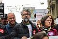 TURKEY-POLITICS-MEDIA       -  Erol Önderoglu (Mitte) vertritt &bdquo;Reporter ohne Grenzen&ldquo; in der Türkei. Wie vielen seiner Kollegen wird ihm &bdquo;Propaganda für eine terroristische Organisation&ldquo; vorgeworfen. Er wurde angeklagt. Dennoch kämpft er für Meinungsfreiheit &ndash; im Bild in Istanbul mit Vertretern der Oppositionsparteien CHP und HDP.