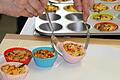 Bunt, gesund und lecker: herzhafte Feierabend-Muffins.