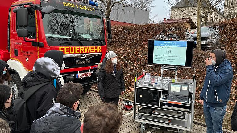 Die Firma Hensel Fahrzeugbau stellt ihre Ausbildung vor.