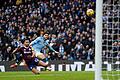 Manchester City - Newcastle United       -  Omar Marmoush (r.) erzielte gegen Newcastle einen Hattrick.