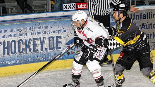 Der junge Christian Dietrich (links), zuletzt gegen Schweinfurt mit einer starken Leistung, möchte natürlich auch am ersten Doppelspieltag-Wochenende überzeugen. Gegen Nürnberg und in Bad Kissingen hofft der 24-Jährige auf möglichst viele Punkte. Der junge Christian Dietrich (links), zuletzt gegen Schweinfurt mit einer starken Leistung, möchte natürlich auch am ersten Doppelspieltag-Wochenende überzeugen. Gegen Nürnberg und in Bad Kissingen hofft der 24-Jährige auf möglichst viele Punkte.