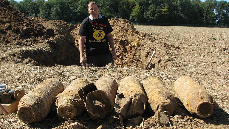 Über 100 Fliegerbomben wurden auf dem Gelände des ehemaligen Luftwaffenflugplatzes in Giebelstadt bereits beseitigt. Doch noch immer werden Blindgänger aus dem Zweiten Weltkrieg gefunden.&nbsp;