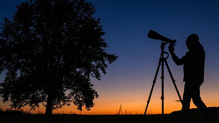 Kurz nach Sonnenuntergang sind die Chancen, einen Blick auf den Kometen 'Tsuchinshan-Atlas' werfen zu können, am größten.&nbsp;