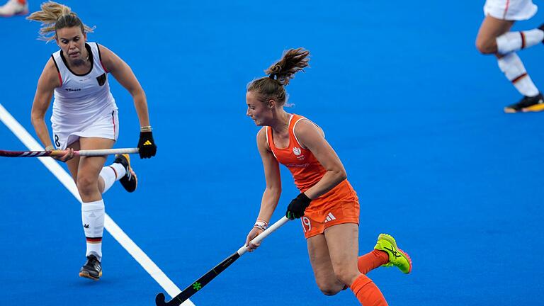 Paris 2024 - Hockey       -  Die deutschen Hockey-Frauen lieferten sich mit Topfavorit Niederlande ein packendes Vorrunden-Duell.