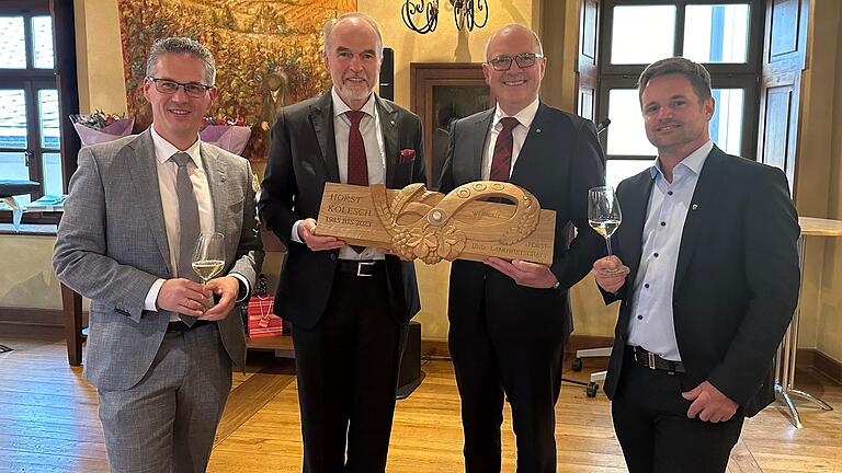 Abschied und Neuanfang: Walter Herberth (Zweiter von links) und Horst Kolesch (Zweiter von rechts) mit den beiden Nachfolgern von Horst Kolesch, Joachim Brand (links) und Matthias Wallrapp (rechts).
