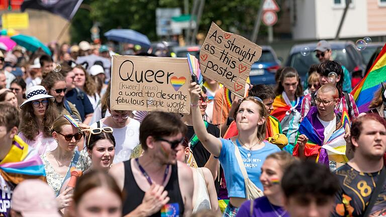 Auch der Christopher Street Day in Würzburg gehört zu den Projekten, die durch das Programm gefördert werden.