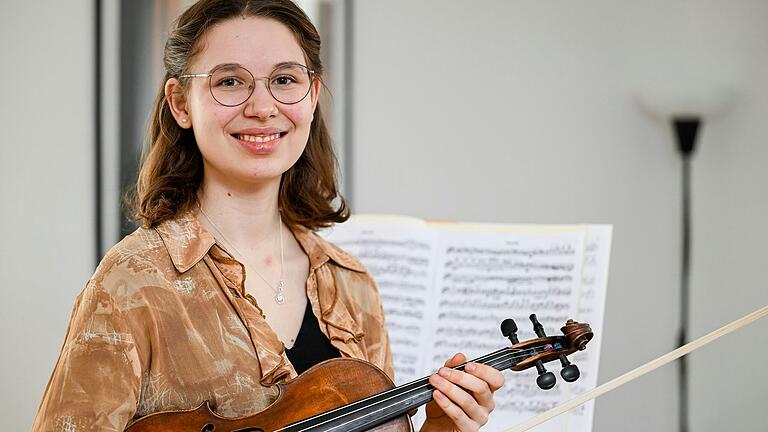 Marit Gernert ist seit zwei Jahren in Weimar im Internat – als eine von vielen hochbegabten Musikern. Marit Gernert ist seit zwei Jahren in Weimar im Internat – als eine von vielen hochbegabten Musikern.