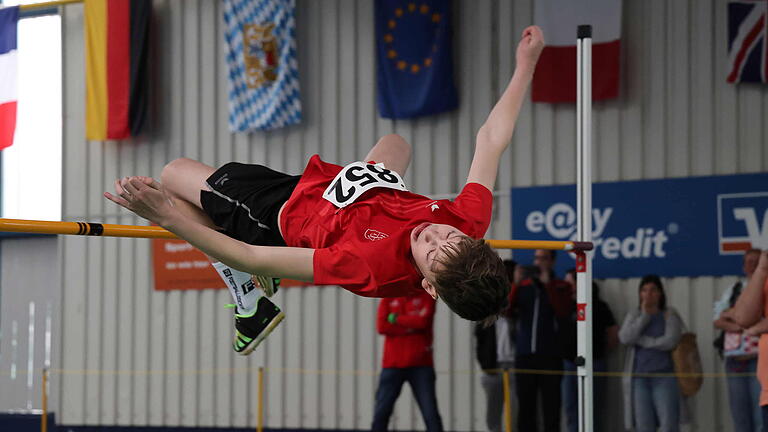 Nachwuchsmeeting Fürth - Mit übersprungenen 1,50 Meter konnte Max Granich den Hochsprung der M14 für sich entscheiden. Nachwuchsmeeting Fürth - Mit übersprungenen 1,50 Meter konnte Max Granich den Hochsprung der M14 für sich entscheiden.